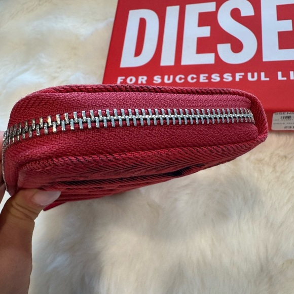 DIESEL Red Denim Zip-Around Continental Wallet - Picture 4 of 10